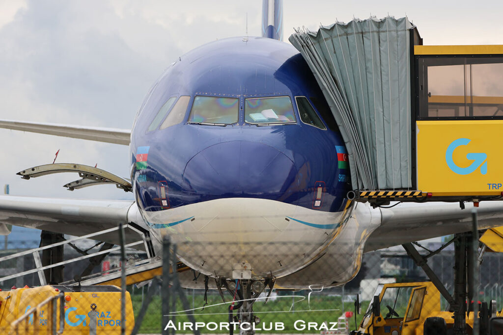 Azerbaijan Airlines Airbus A320-214 4K-AZ80