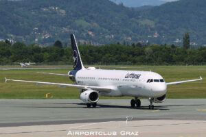 Lufthansa Airbus A321-231 D-AISK