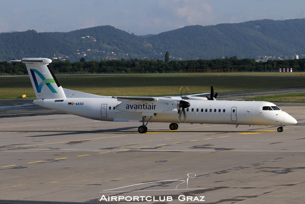Avanti Air Dash 8-Q402 D-AASG