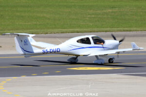 Egmont Aviation Diamond DA40-NG S5-DUD