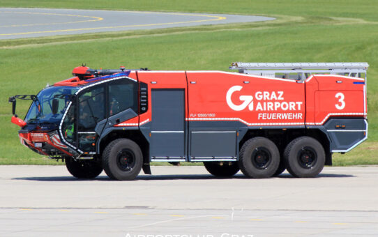 Neues Flughafenlöschfahrzeug am Graz Airport
