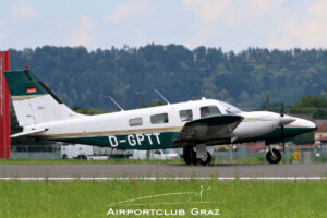 Piper PA-34-220T Seneca IV D-GPTT