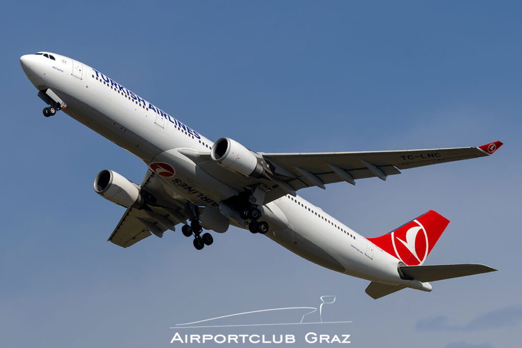 Turkish Airlines Airbus A330-303 TC-LNC