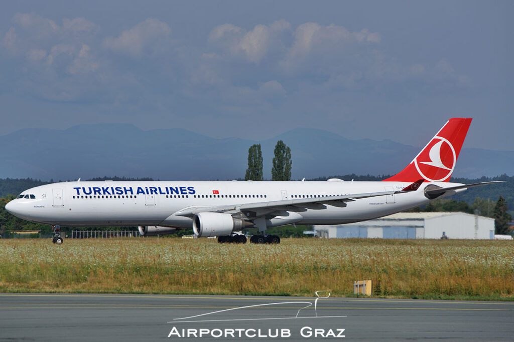 Turkish Airlines Airbus A330-303 TC-LNC