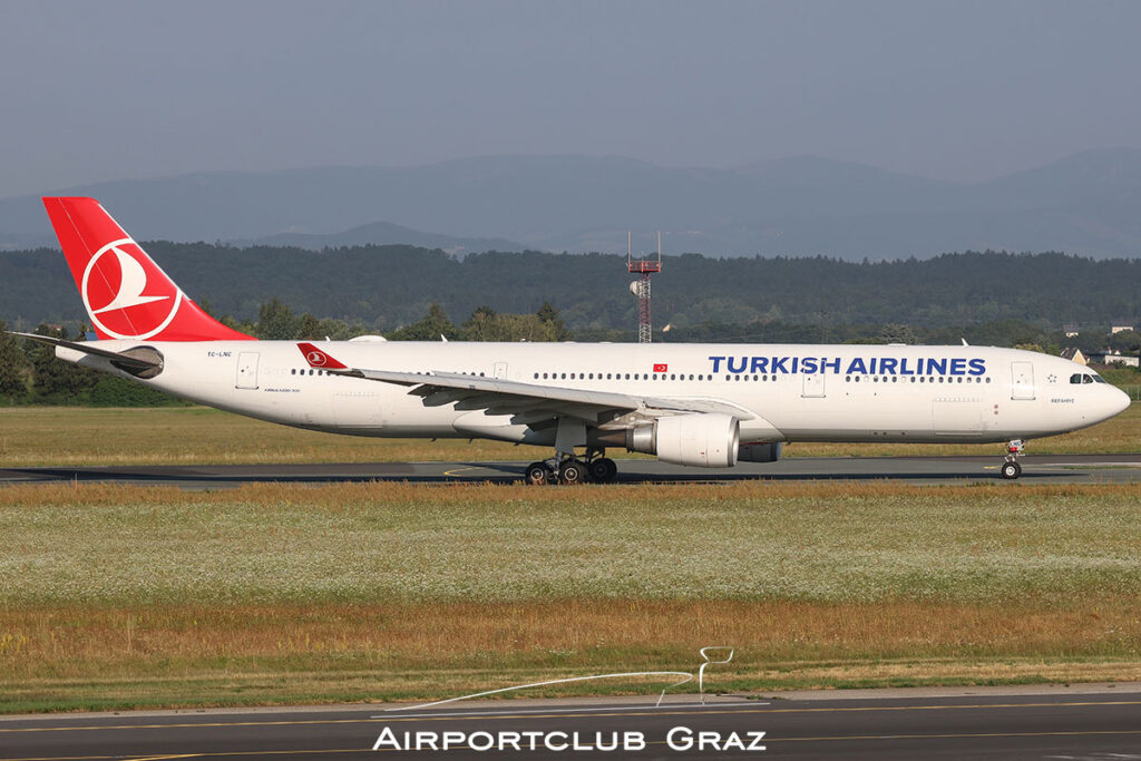 Turkish Airlines Airbus A330-303 TC-LNC