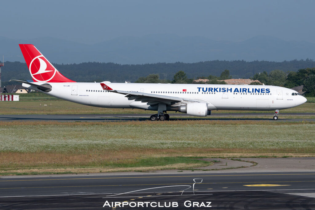 Turkish Airlines Airbus A330-303 TC-LNC