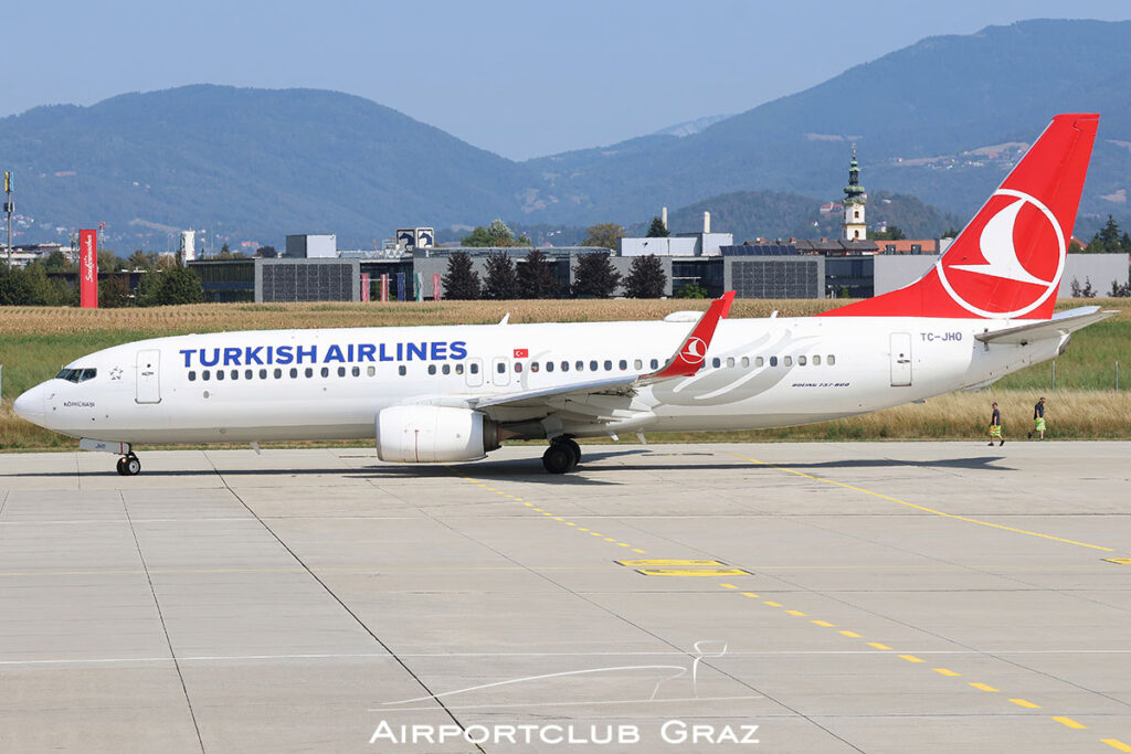 Turkish Airlines Boeing 737-8F2 TC-JHO