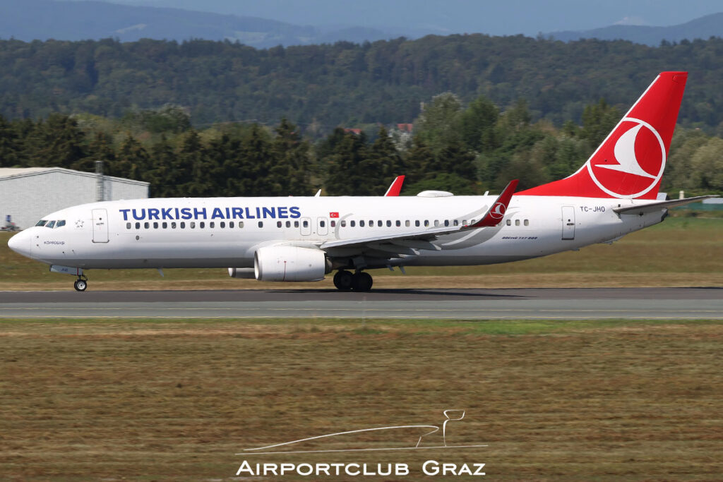 Turkish Airlines Boeing 737-8F2 TC-JHO