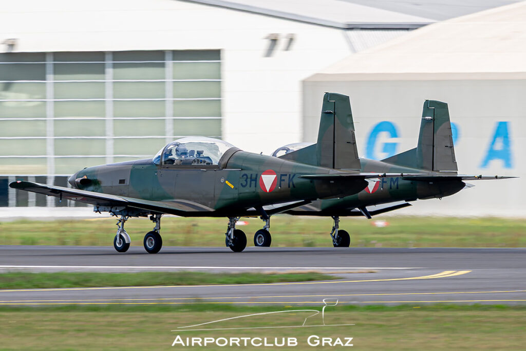 Bundesheer Pilatus PC-7 3H-FK